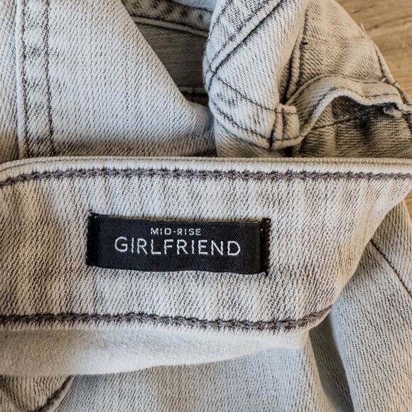 White House Black Market-MidRise Girlfriend-Everyday Soft-White Washed Jean-SZ 0 - Picture 6 of 10